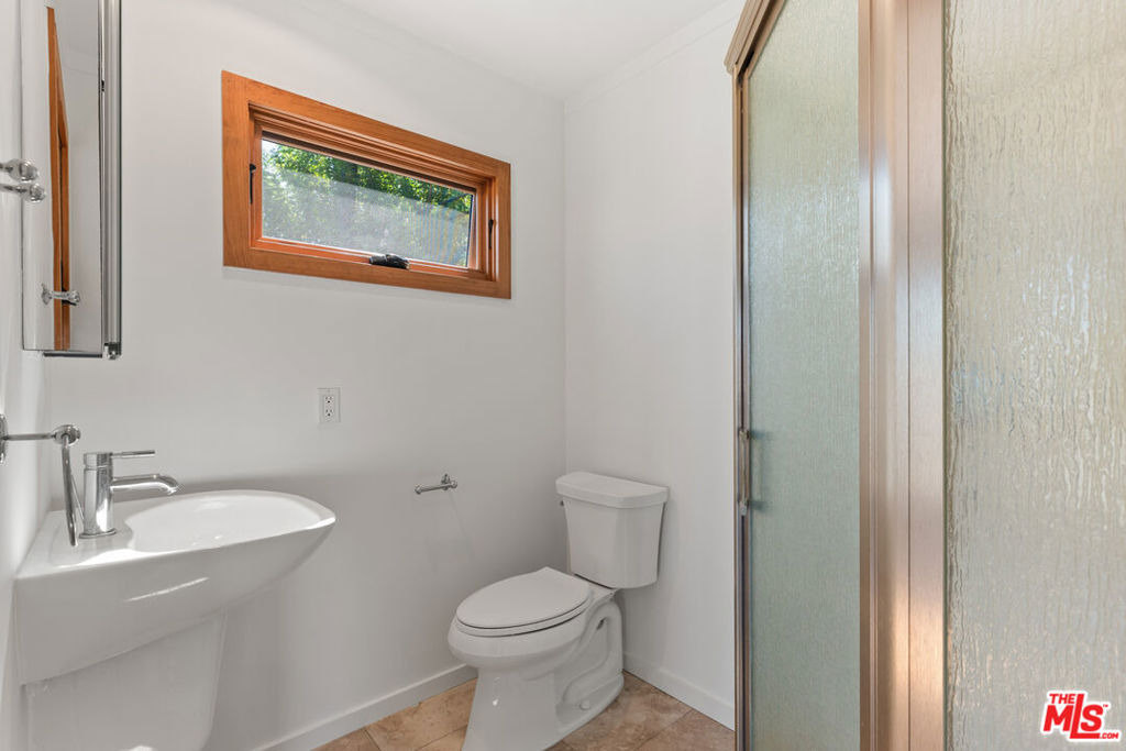 6152 W 77th Street - Photo 10