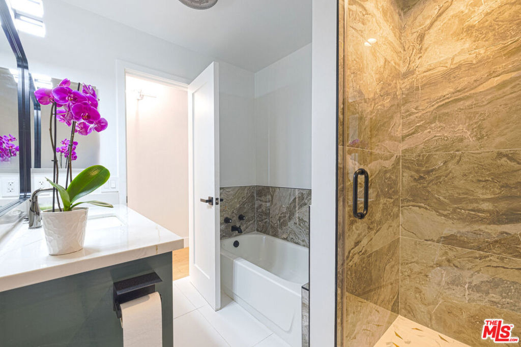 10747 Wilshire Boulevard - Photo 9