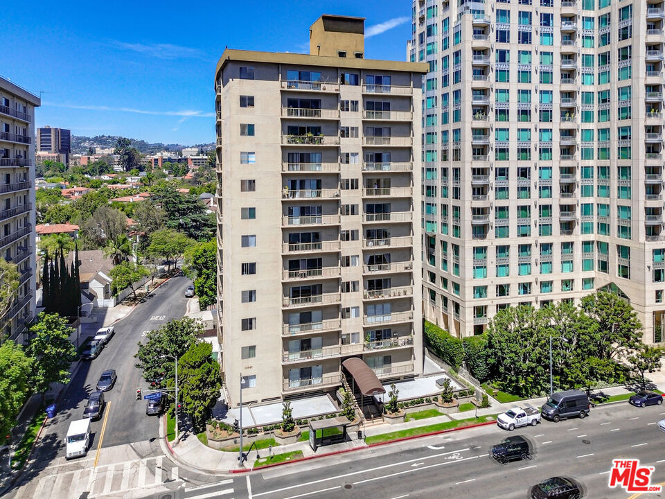 10747 Wilshire Boulevard - Photo 17