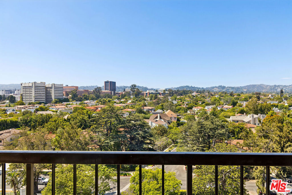 10747 Wilshire Boulevard - Photo 2