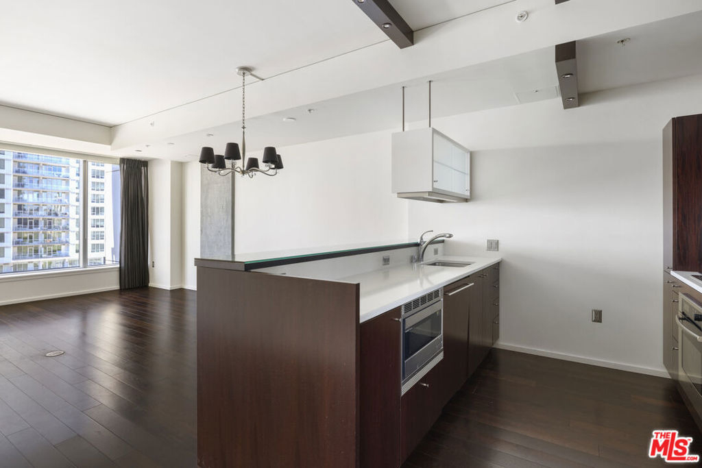 1155 S Grand Avenue - Photo 2