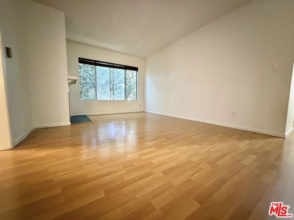 1507 Princeton Street - Photo 1