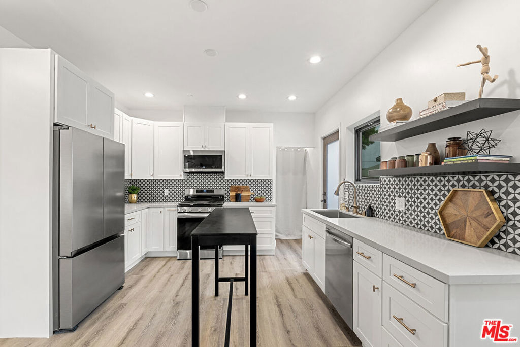 8929 Hubbard Street - Photo 10