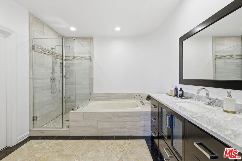 24366 La Masina Court - Photo 41