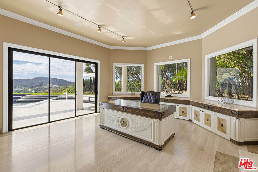 24366 La Masina Court - Photo 8