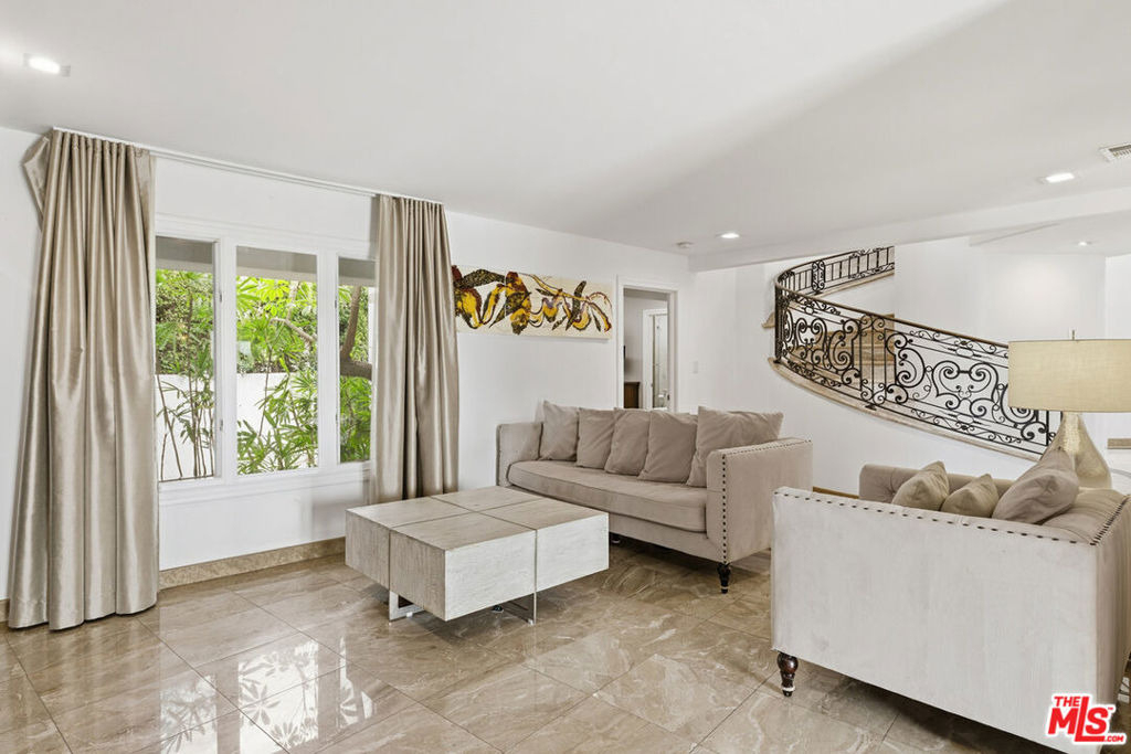 24366 La Masina Court - Photo 11