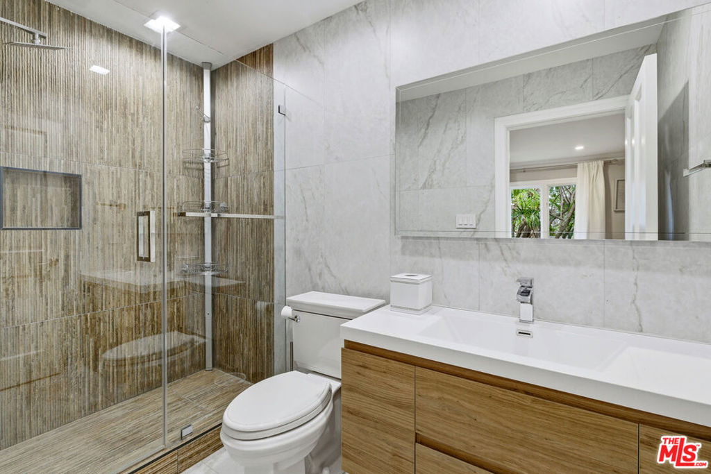 24366 La Masina Court - Photo 43