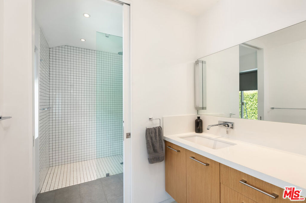 1807 Montana Ave - Photo 12