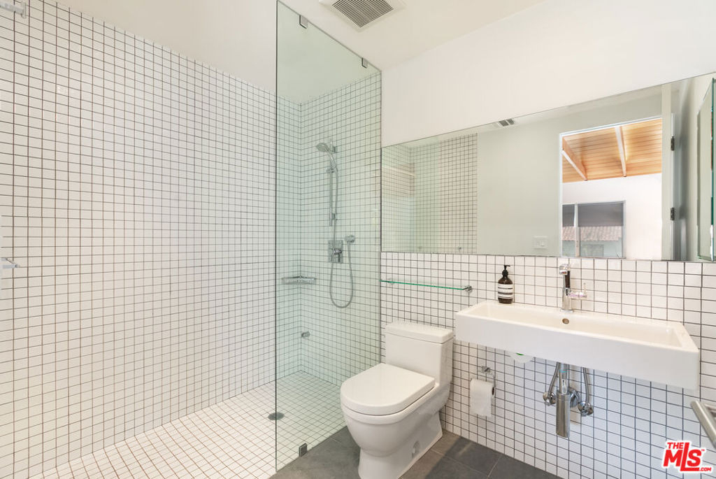 1807 Montana Ave - Photo 14