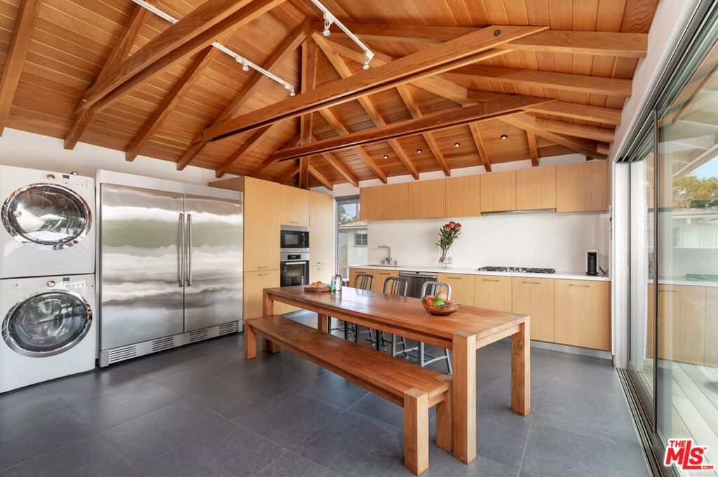 1807 Montana Ave - Photo 5