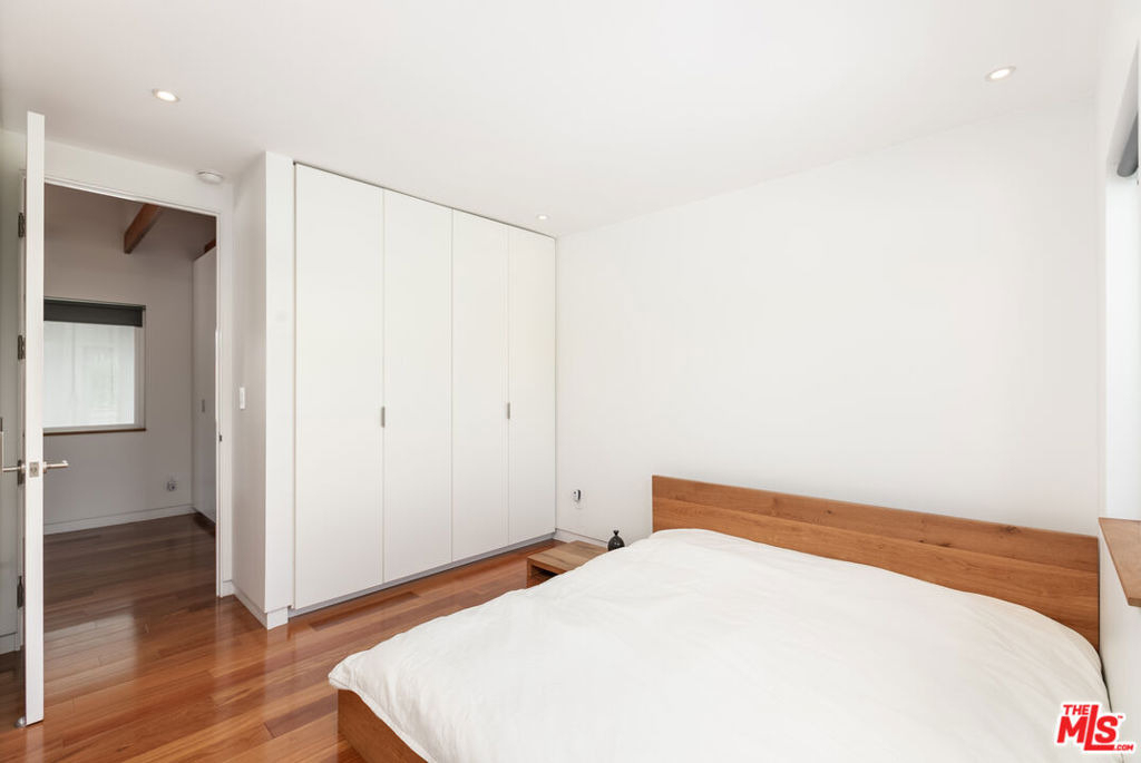 1807 Montana Ave - Photo 9