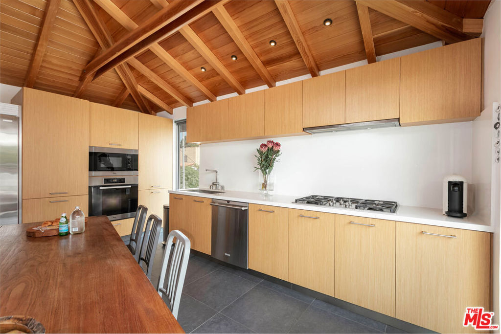 1807 Montana Ave - Photo 7