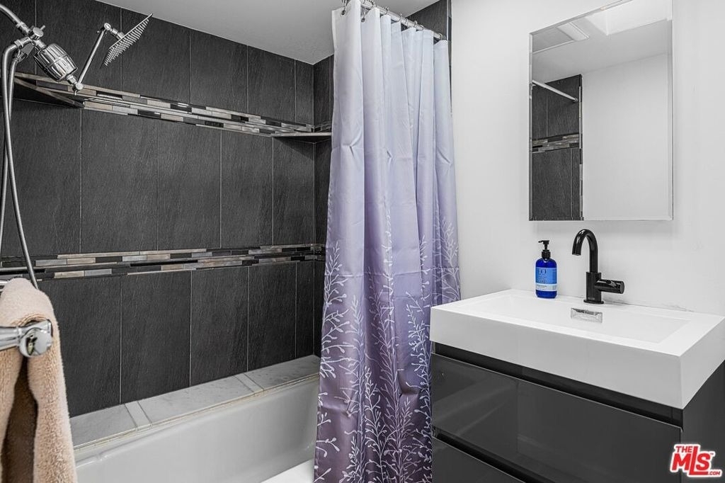 2326 E Finley Road - Photo 28