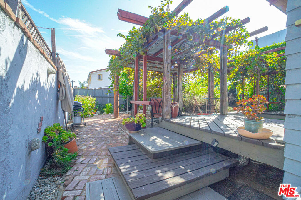 2230 Inez Street - Photo 26