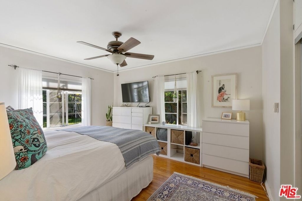 4224 Alcove Avenue - Photo 14