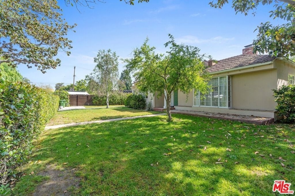 4224 Alcove Avenue - Photo 19
