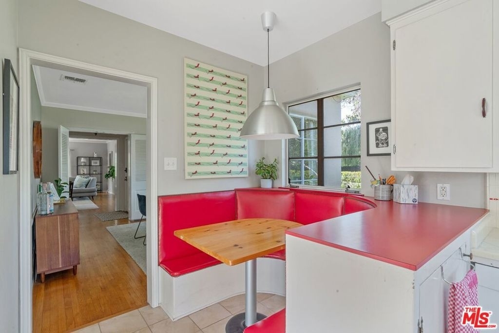 4224 Alcove Avenue - Photo 5