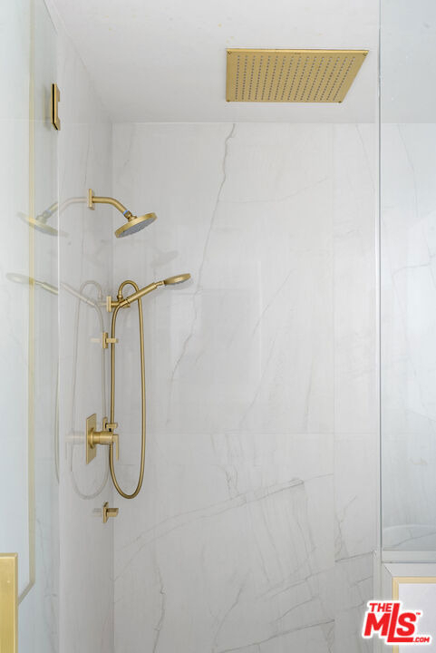 459 N Croft Avenue - Photo 10