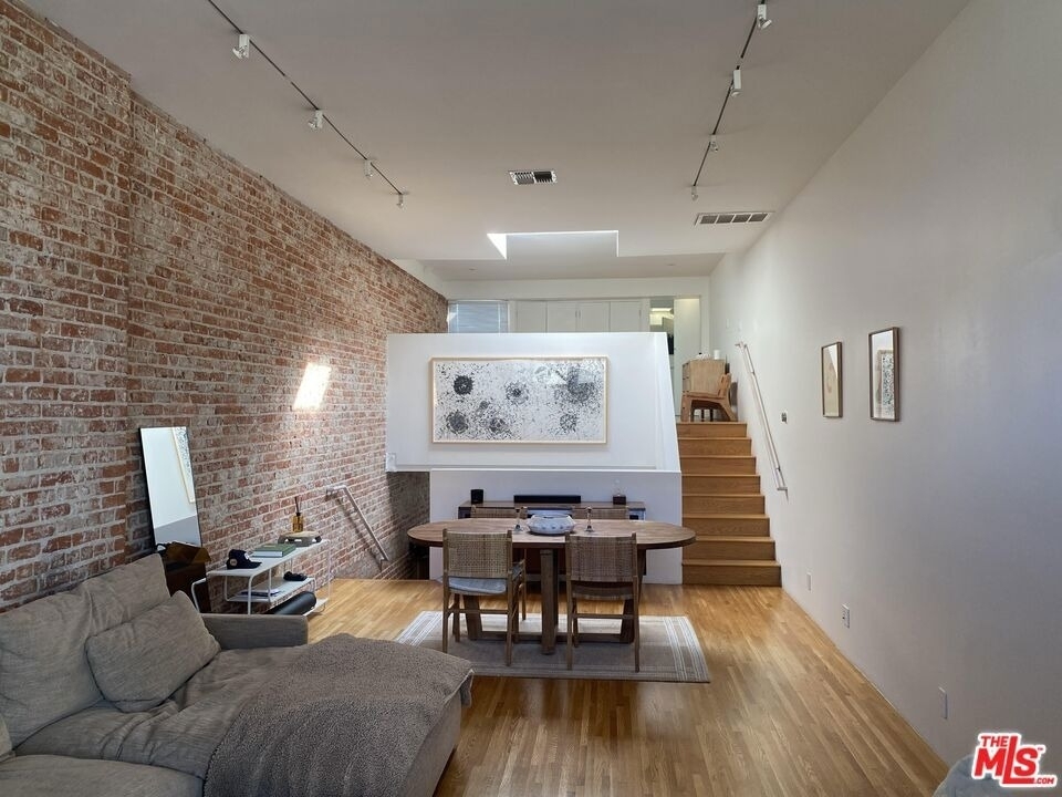 1318 Pacific Avenue - Photo 1