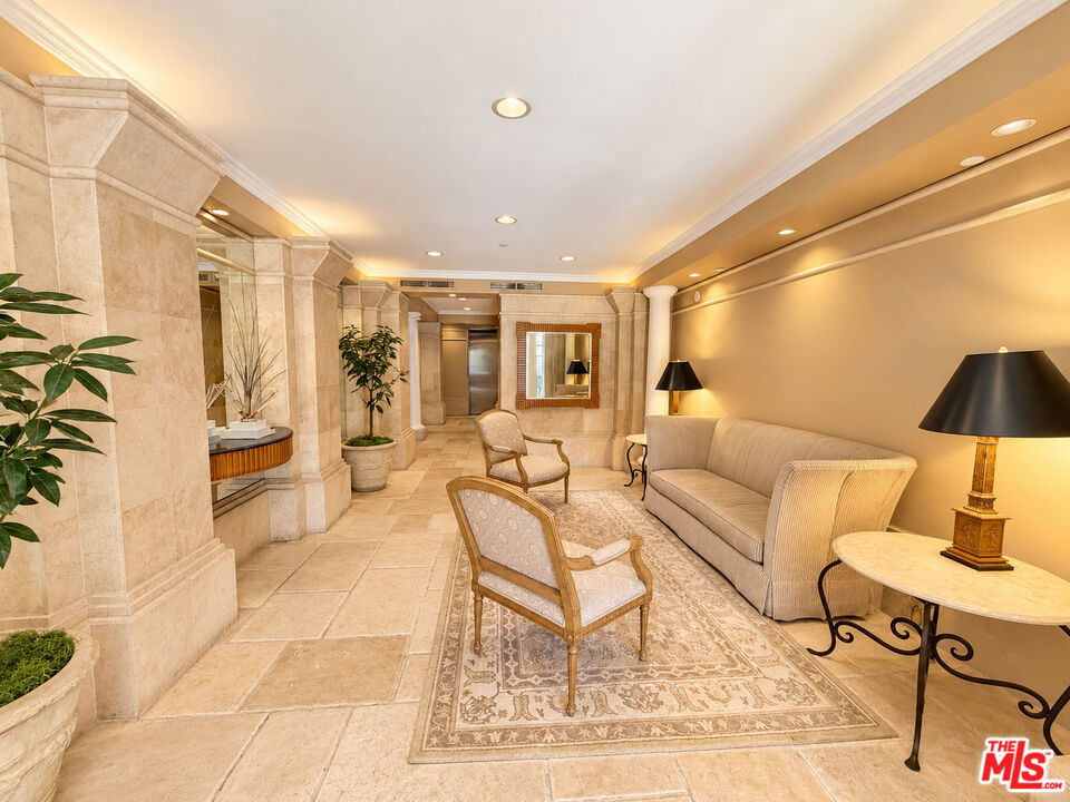 128 N Swall Drive - Photo 36