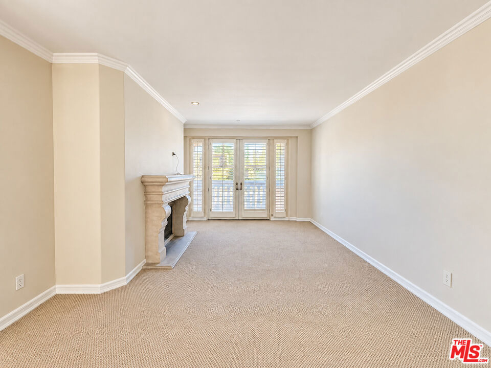 128 N Swall Drive - Photo 16