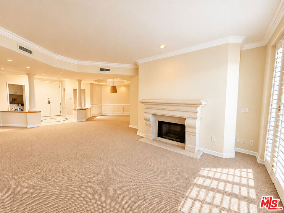 128 N Swall Drive - Photo 15