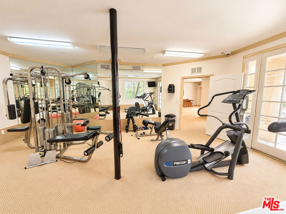 128 N Swall Drive - Photo 40