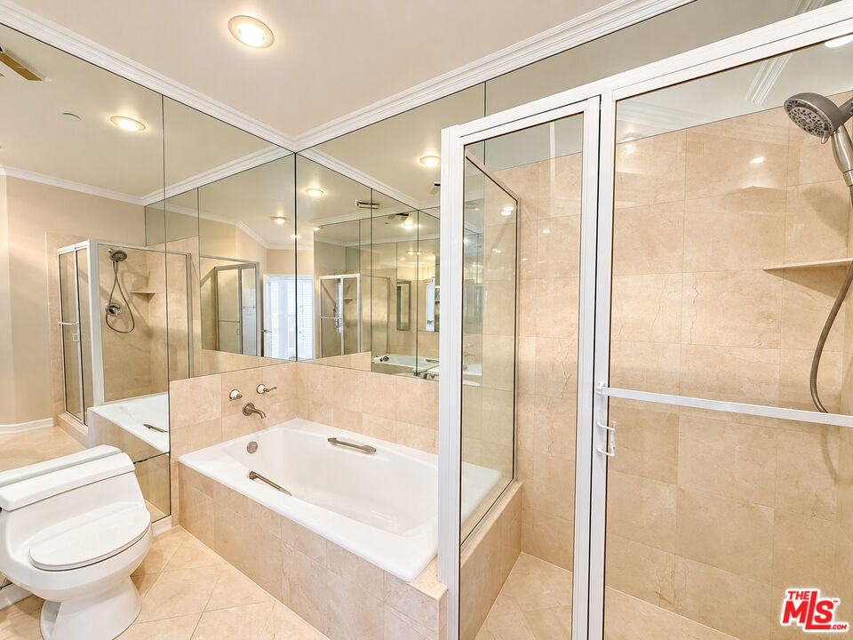128 N Swall Drive - Photo 28