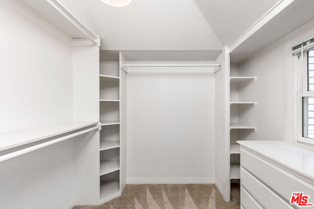 129 Ocean Park Boulevard - Photo 14