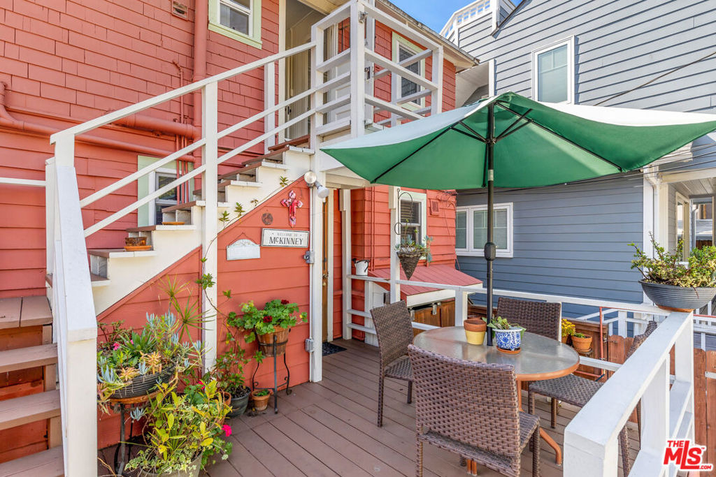 129 Ocean Park Boulevard - Photo 18