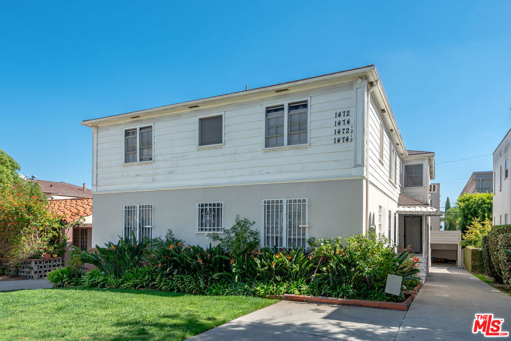 1474 1/2 Reeves Street - Photo 0
