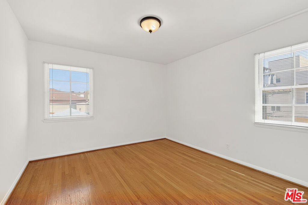 1474 1/2 Reeves Street - Photo 13