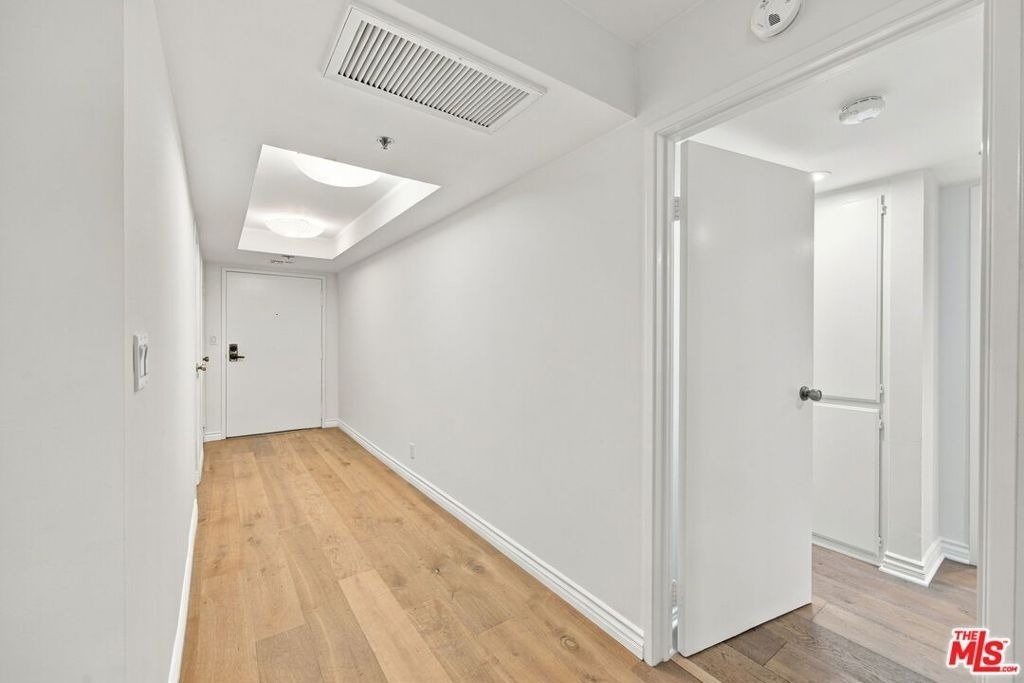 10660 Wilshire Boulevard - Photo 18