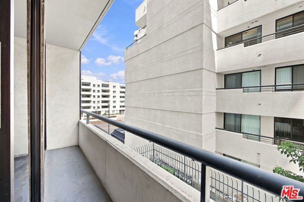 10660 Wilshire Boulevard - Photo 26