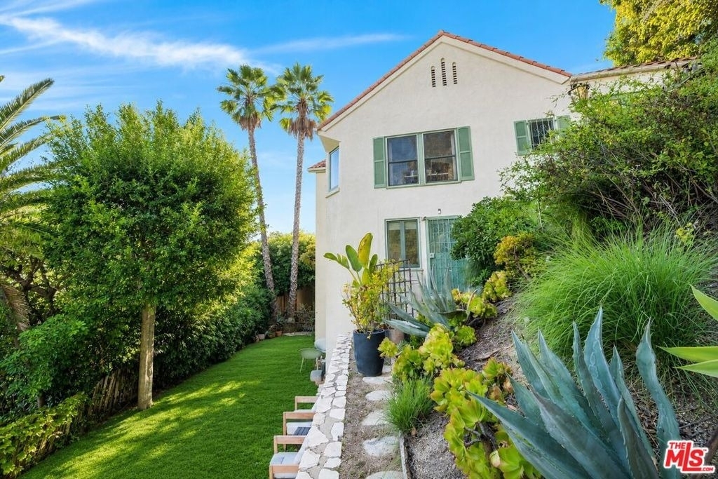 1750 N Fairfax Avenue - Photo 21