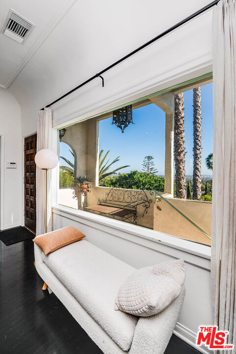 1750 N Fairfax Avenue - Photo 9