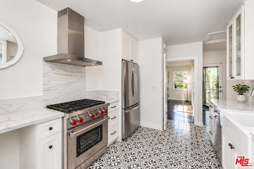 1750 N Fairfax Avenue - Photo 13