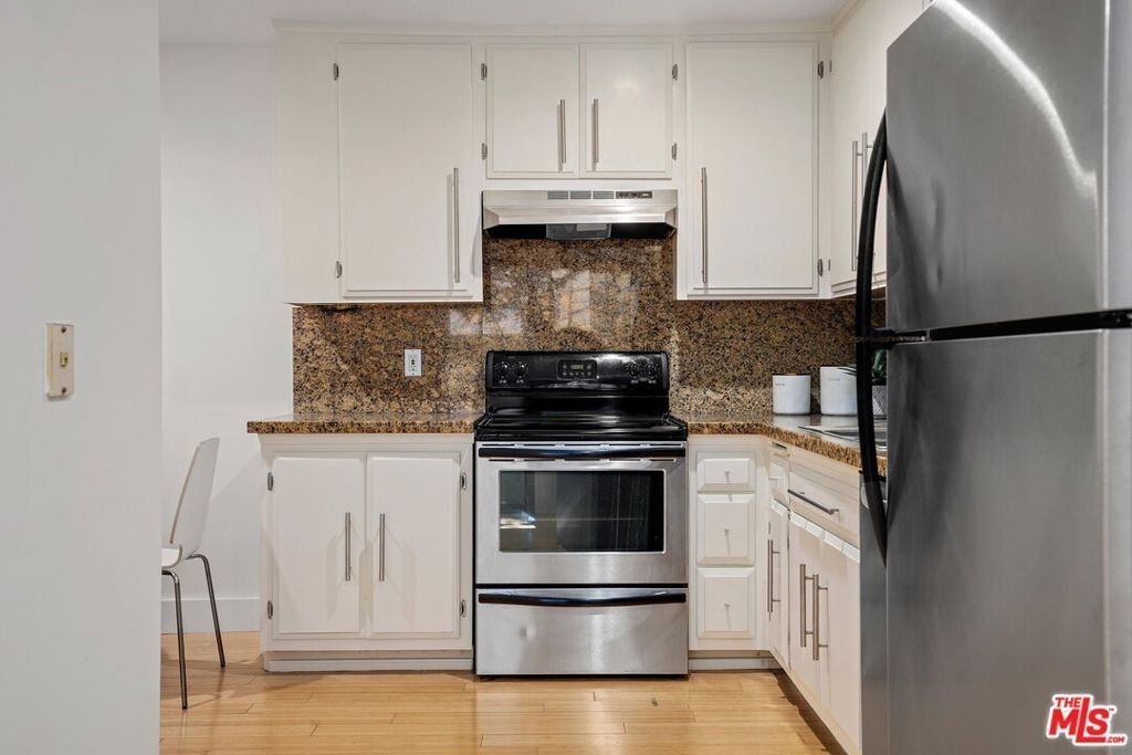 11959 Dorothy Street - Photo 7
