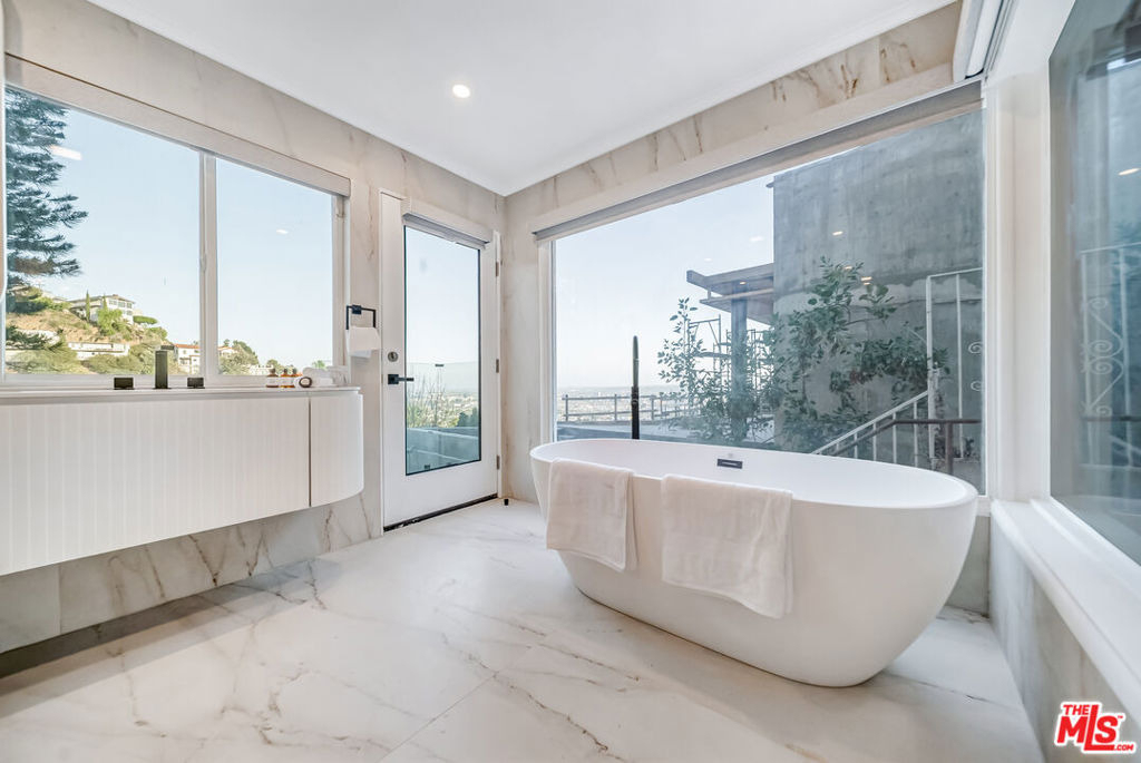 8874 Evanview Drive - Photo 39