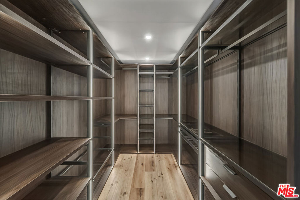 8874 Evanview Drive - Photo 36