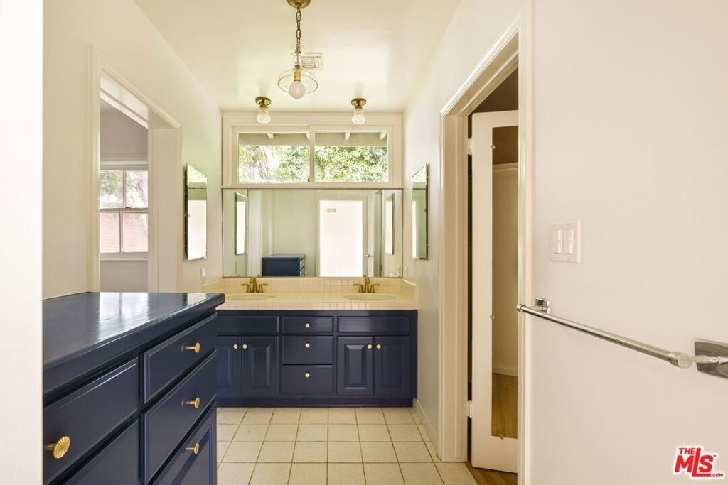 14907 Camarosa Drive - Photo 16