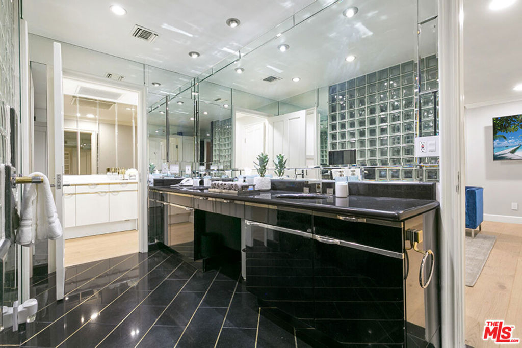 505 Evelyn Place - Photo 20