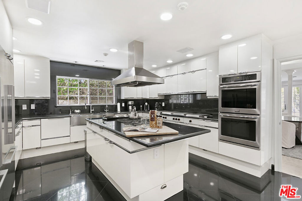 505 Evelyn Place - Photo 14