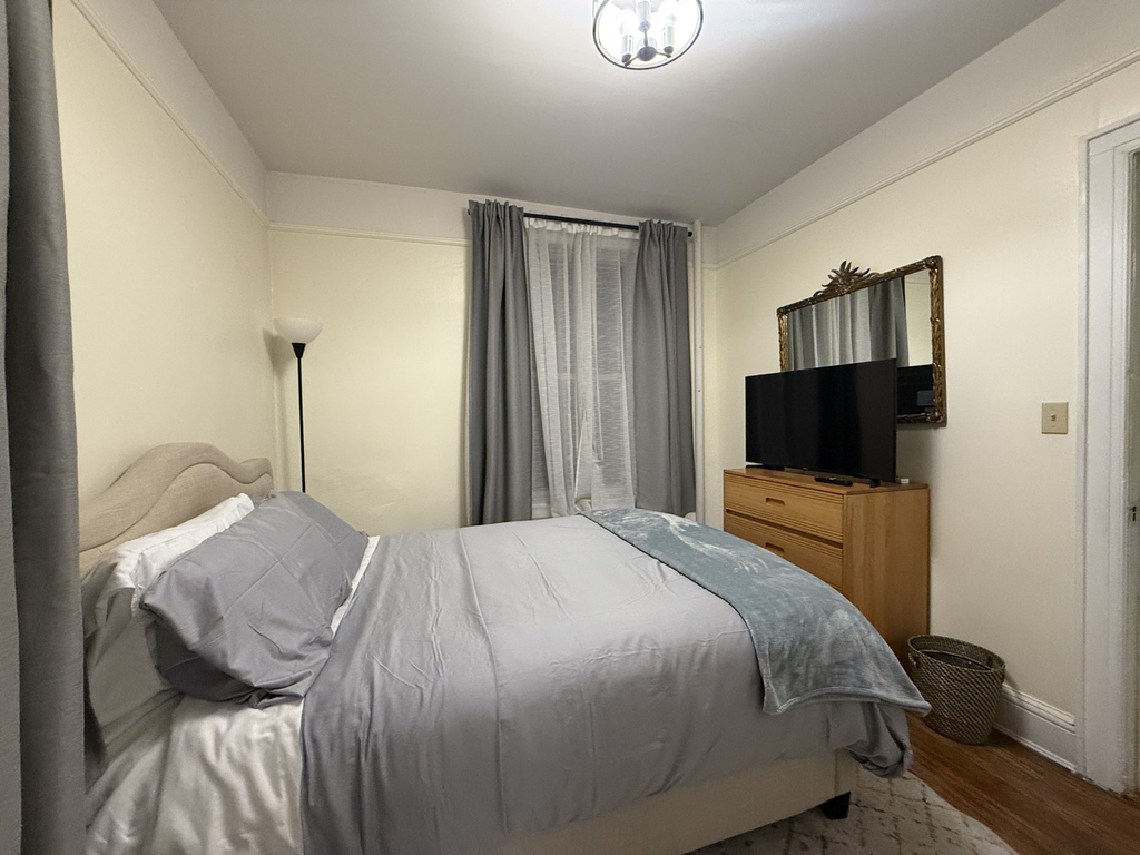 38-38 29th Street - Photo 3