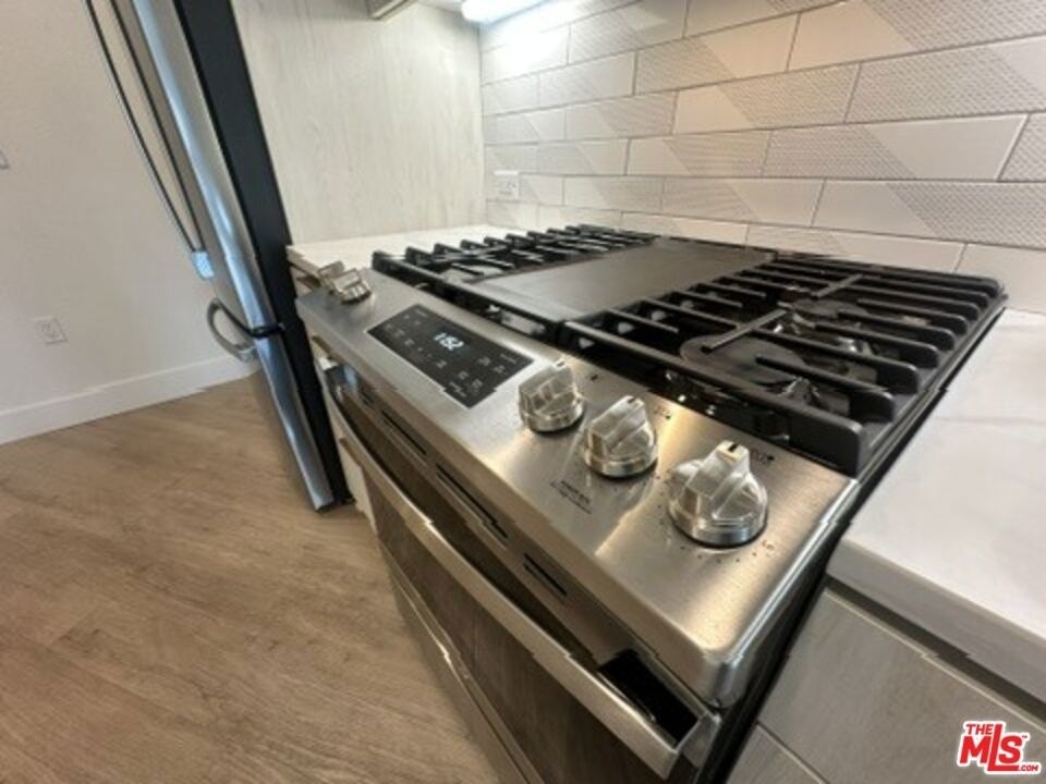 250 E Broadway - Photo 8