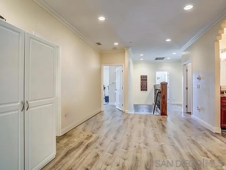 1657 Coronado Avenue - Photo 9