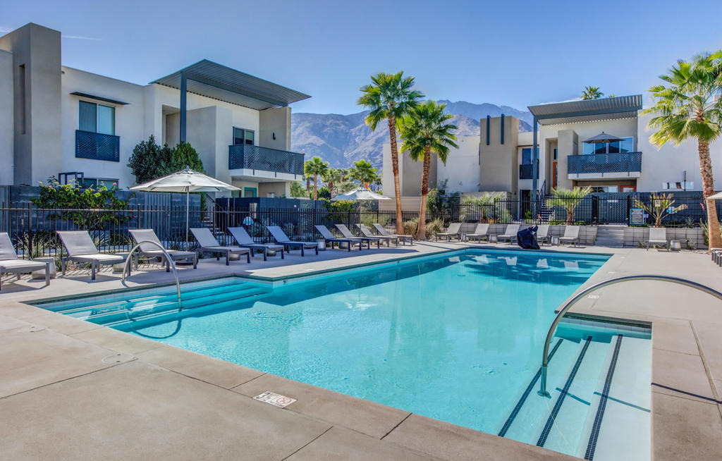 160 The Riv - Photo 1