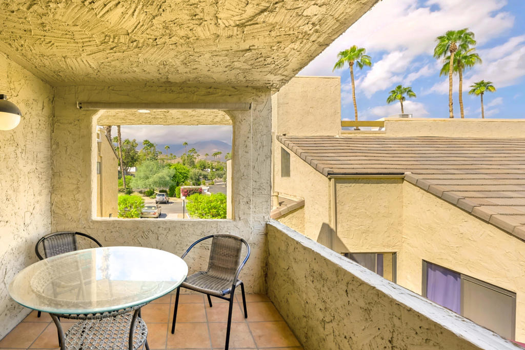 5300 E Waverly Drive - Photo 11