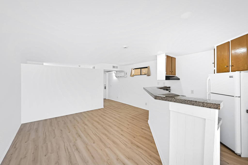 5300 E Waverly Drive - Photo 3