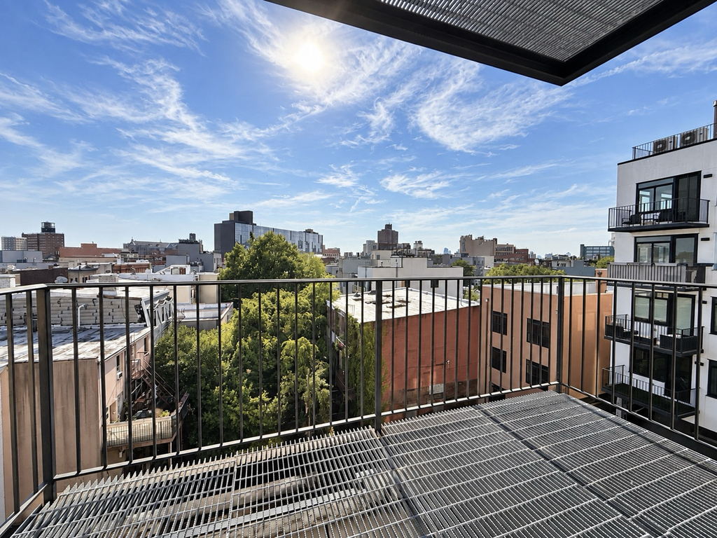 592 Bushwick Avenue - Photo 3